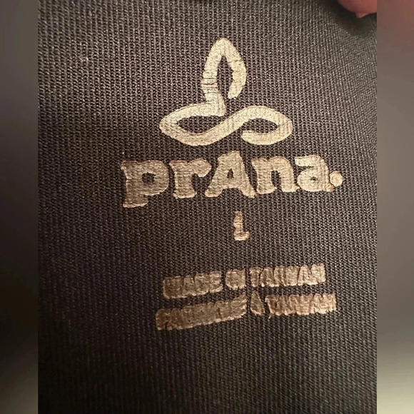 Prana double layer black workout tank - Picture 5 of 6